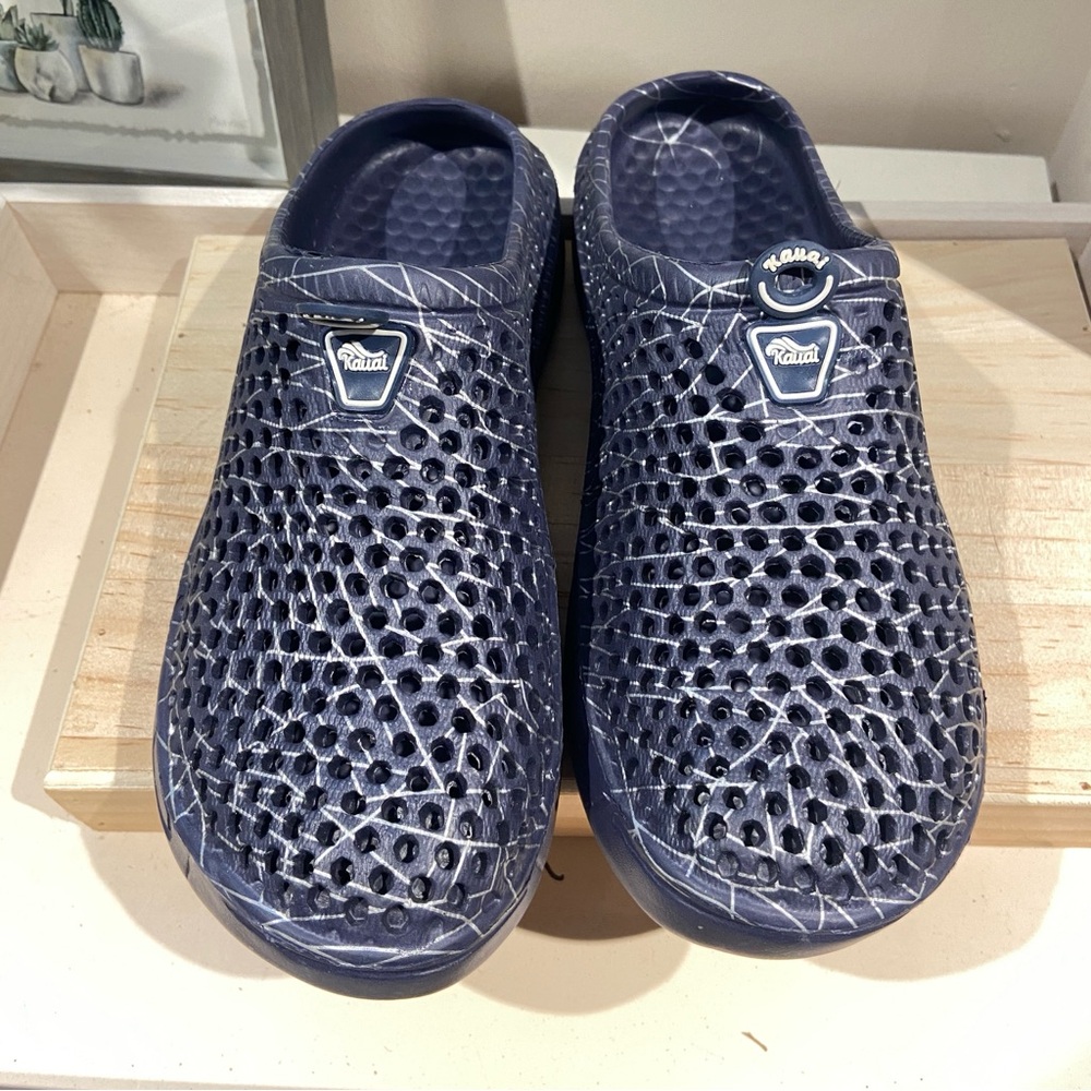 Kauai light weight Clogs